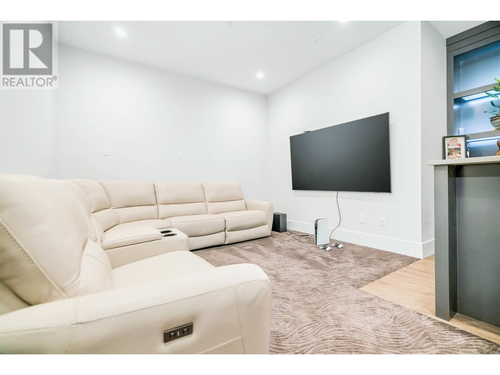 10980 CARMICHAEL STREET