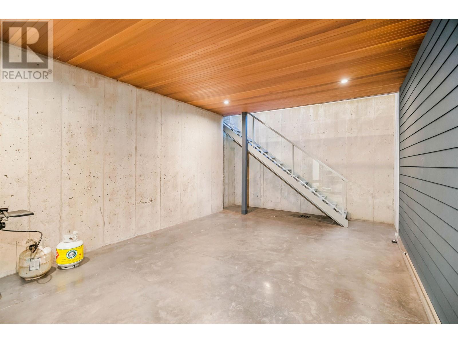 10980 CARMICHAEL STREET