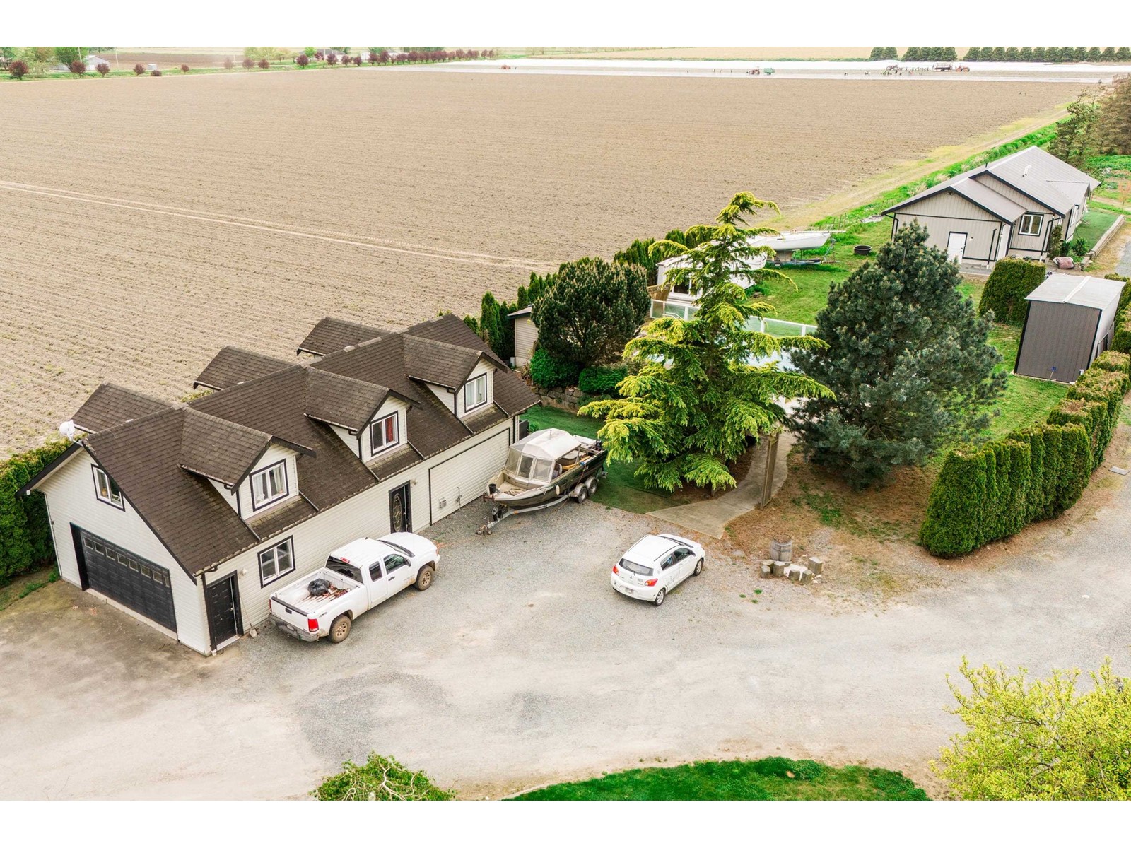 3387 TOLMIE ROAD