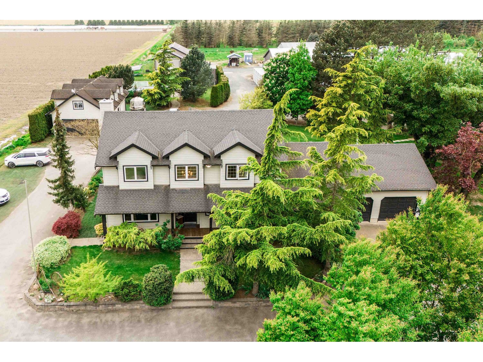 3387 TOLMIE ROAD