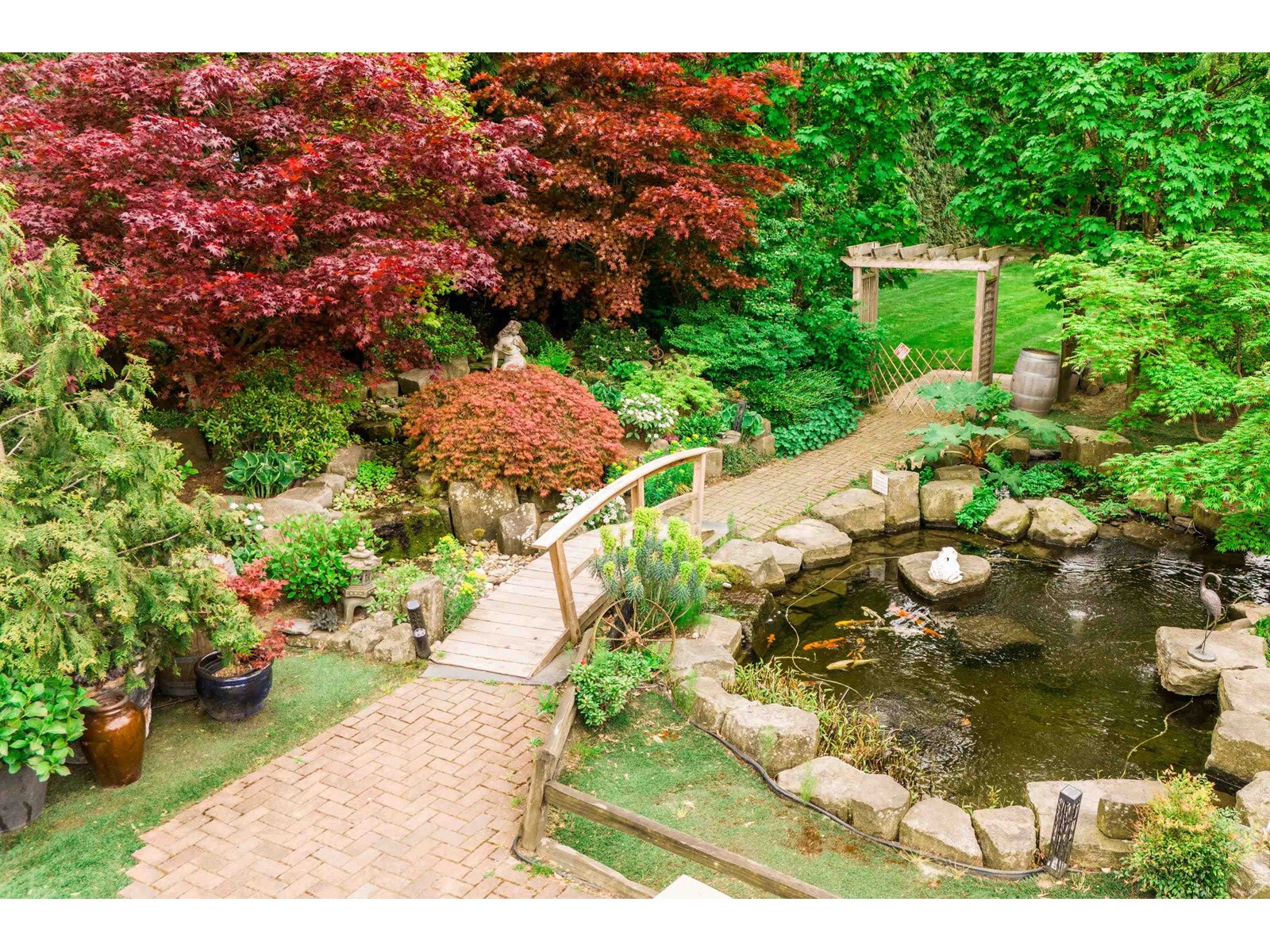 3387 TOLMIE ROAD