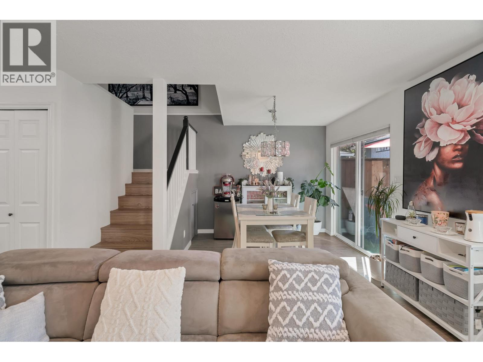 16 20630 118 AVENUE