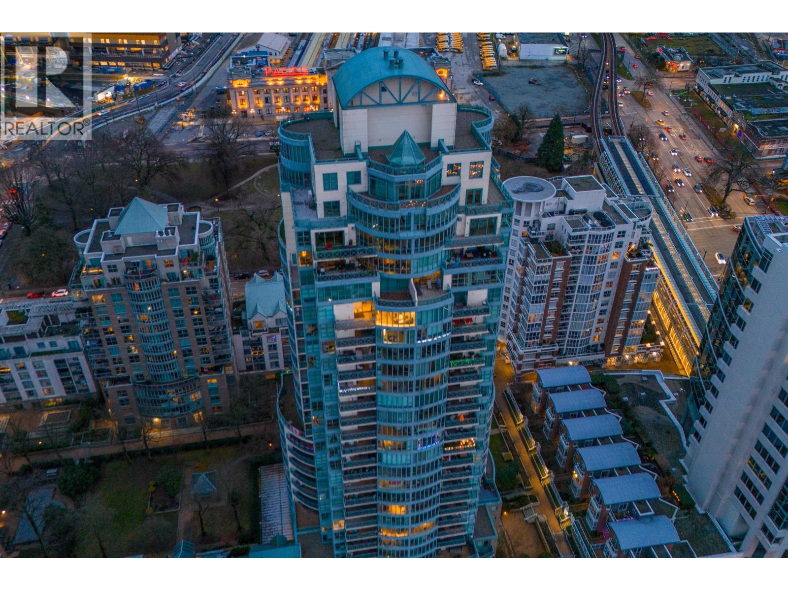 202 1188 QUEBEC STREET