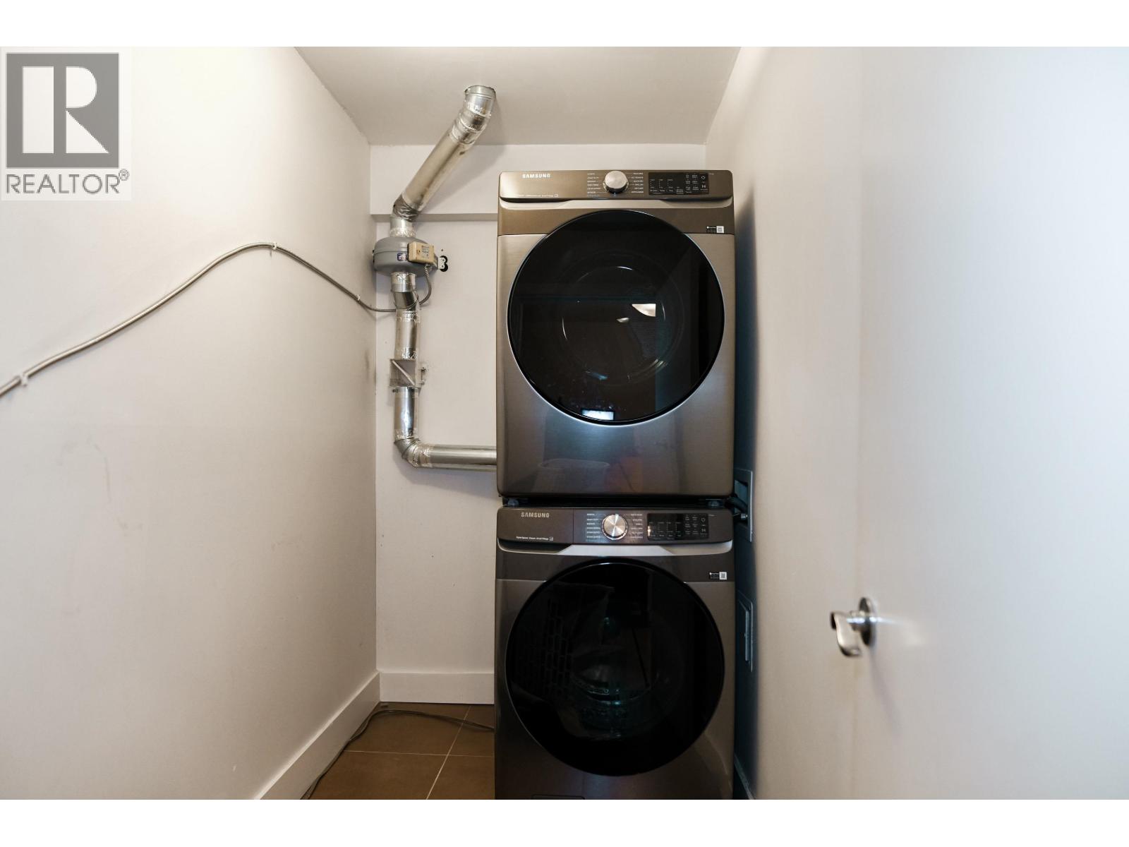 202 1188 QUEBEC STREET