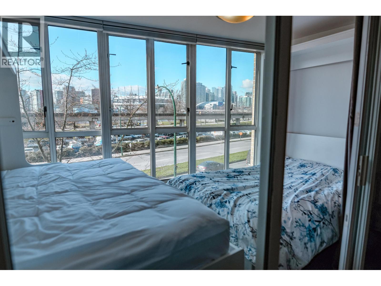 202 1188 QUEBEC STREET