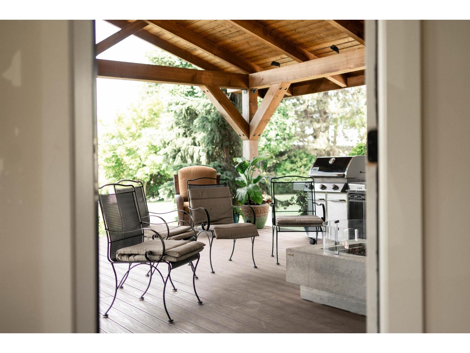 3387 TOLMIE ROAD