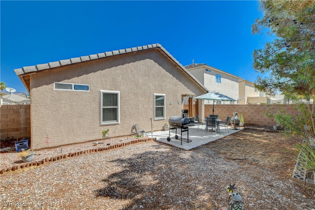 5009 Royal Lake Avenue