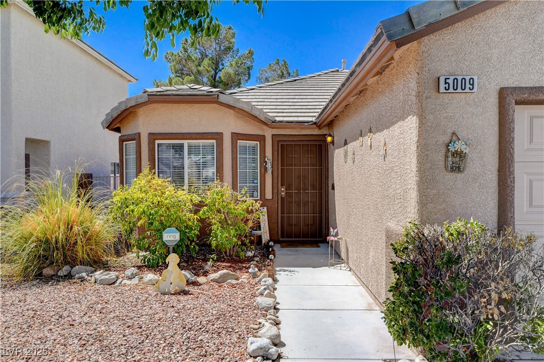 5009 Royal Lake Avenue