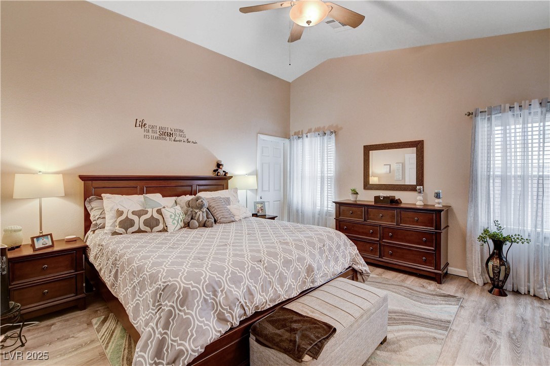 5009 Royal Lake Avenue