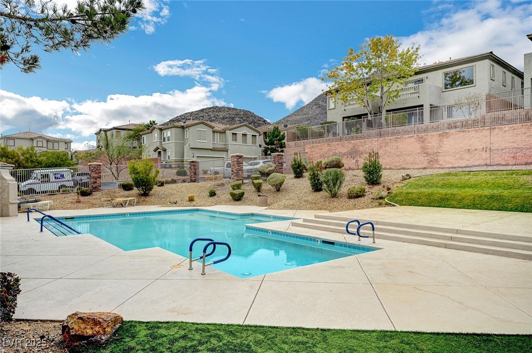 722 Solitude Point Avenue