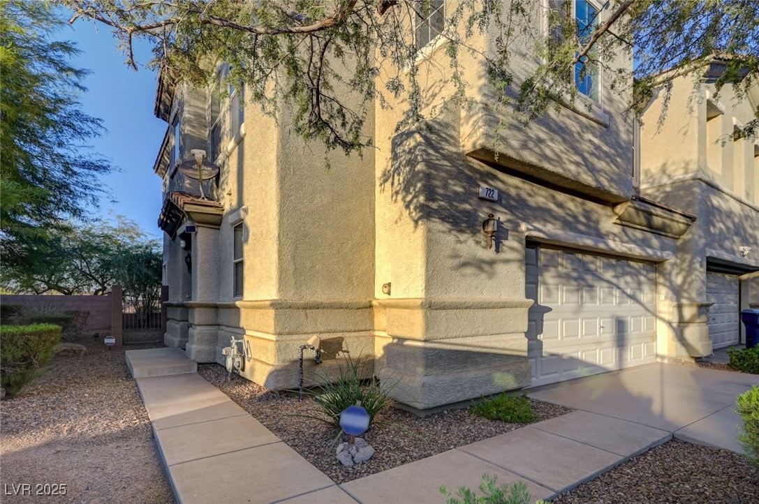 722 Solitude Point Avenue