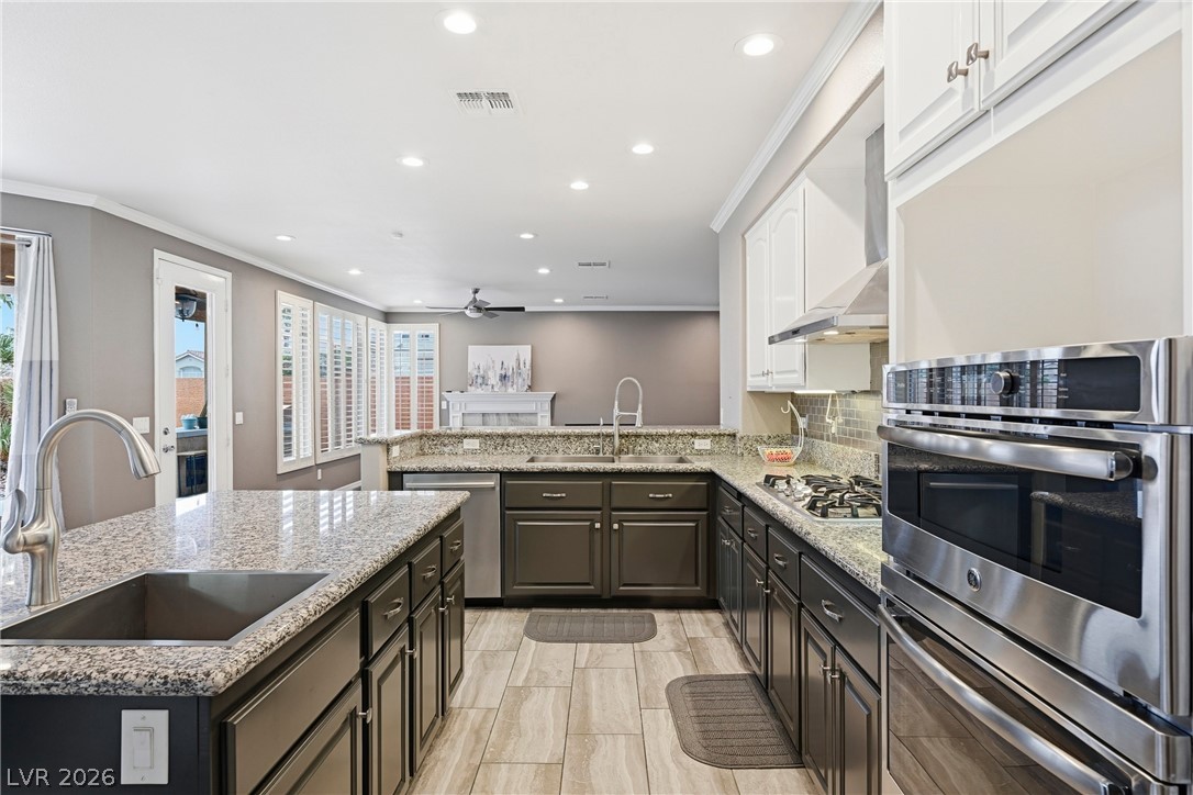 2002 Mesquite Wood Court C