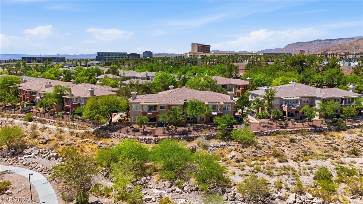 10820 Amber Ridge Drive 202