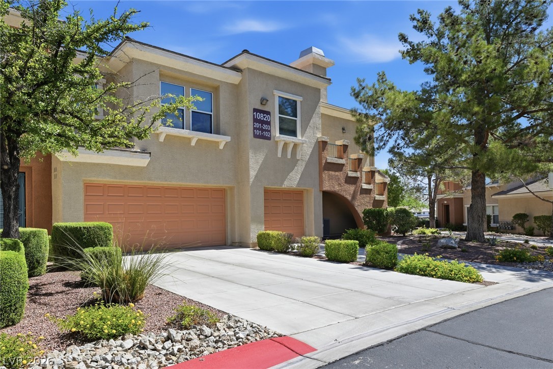 10820 Amber Ridge Drive 202