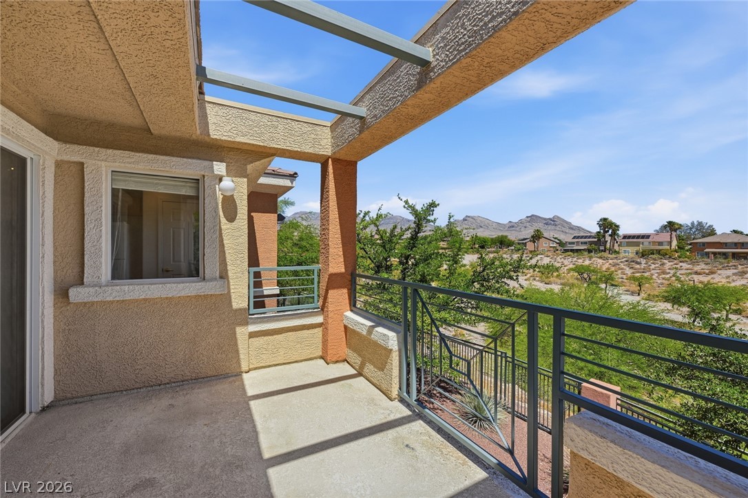 10820 Amber Ridge Drive 202