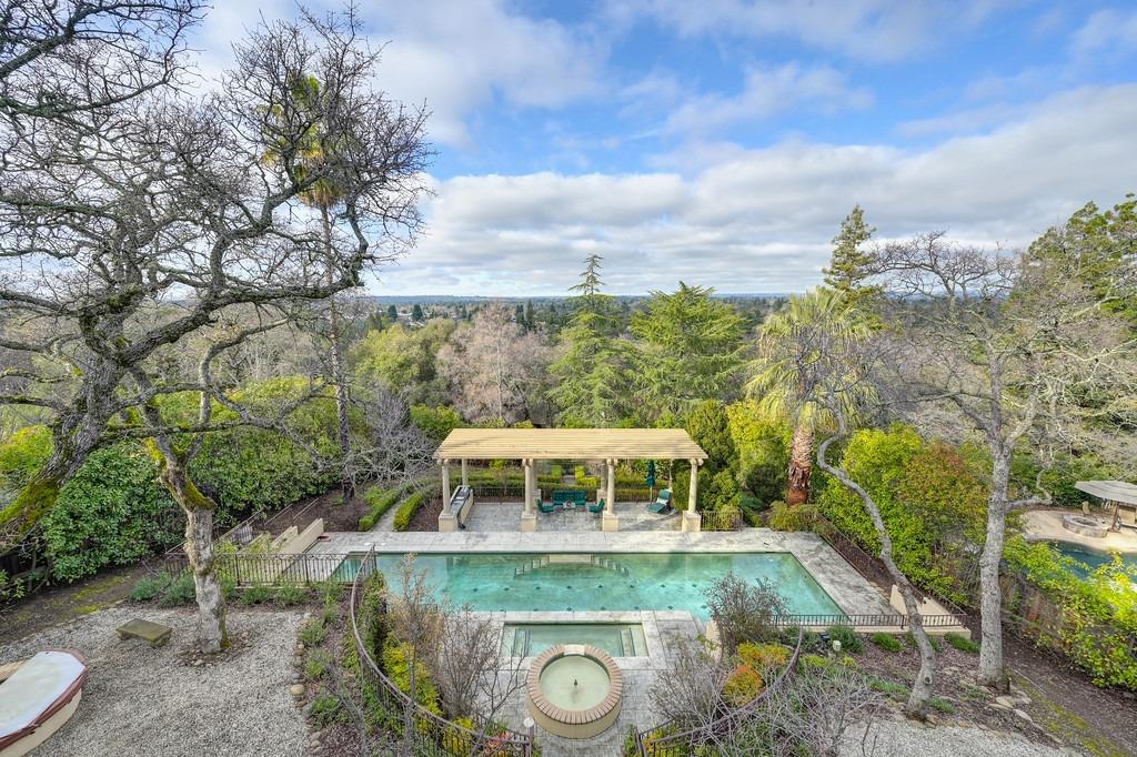 7335 Sierra Drive