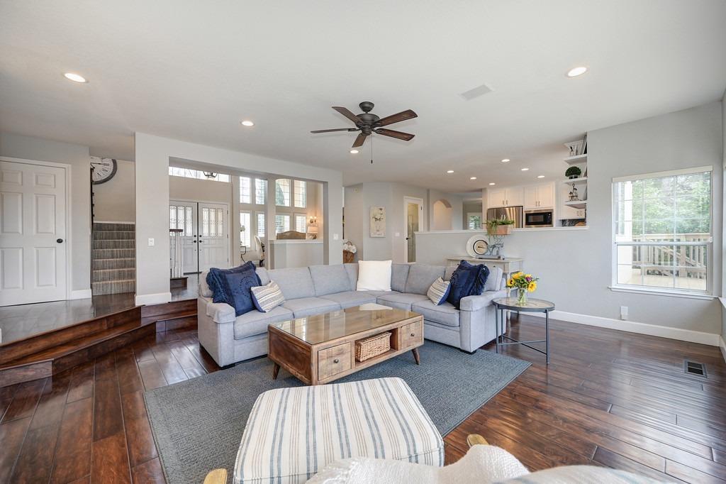 7335 Sierra Drive