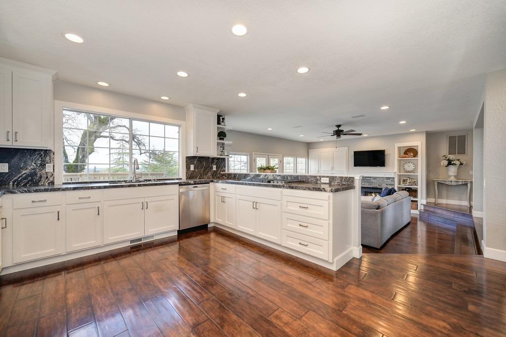 7335 Sierra Drive