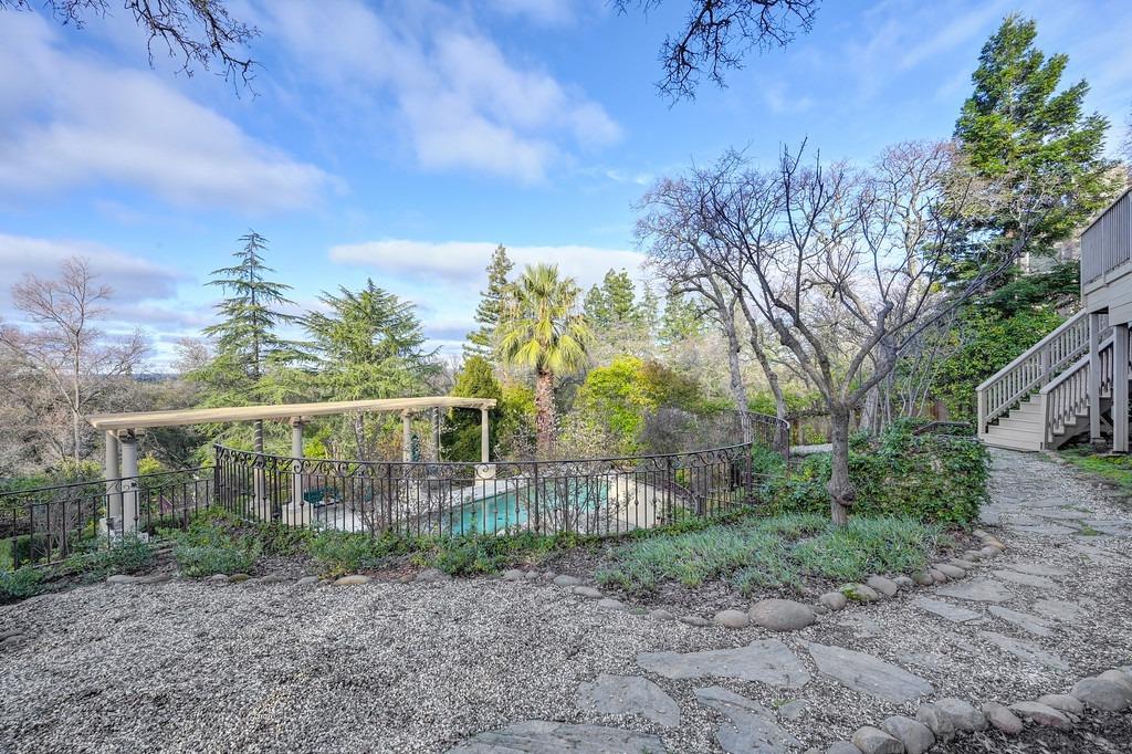 7335 Sierra Drive