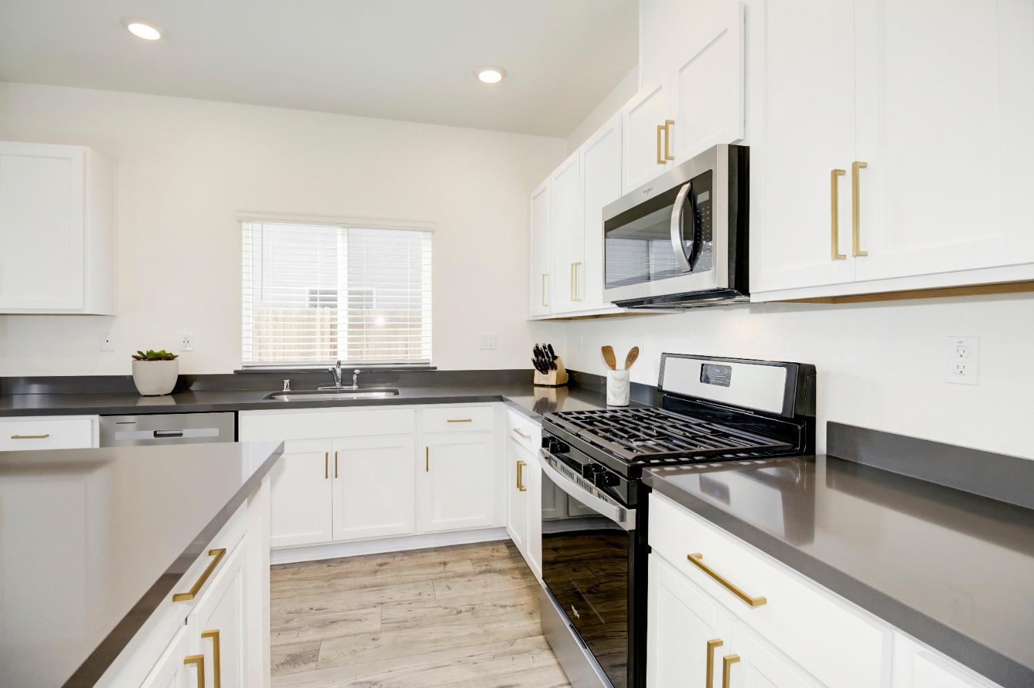 5241 Star Dance Circle