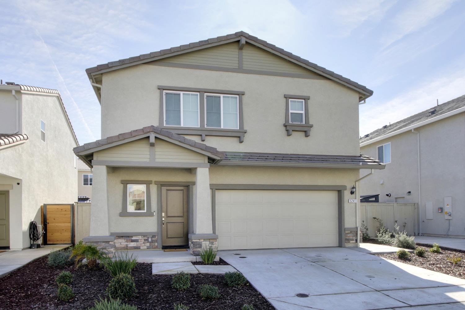 5241 Star Dance Circle