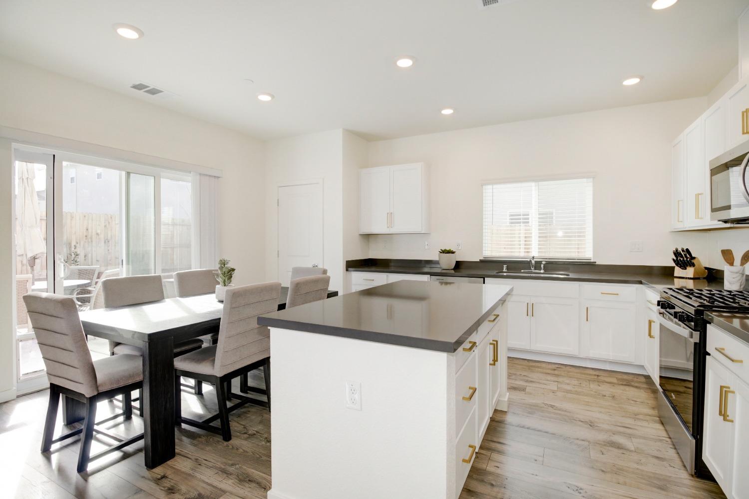 5241 Star Dance Circle