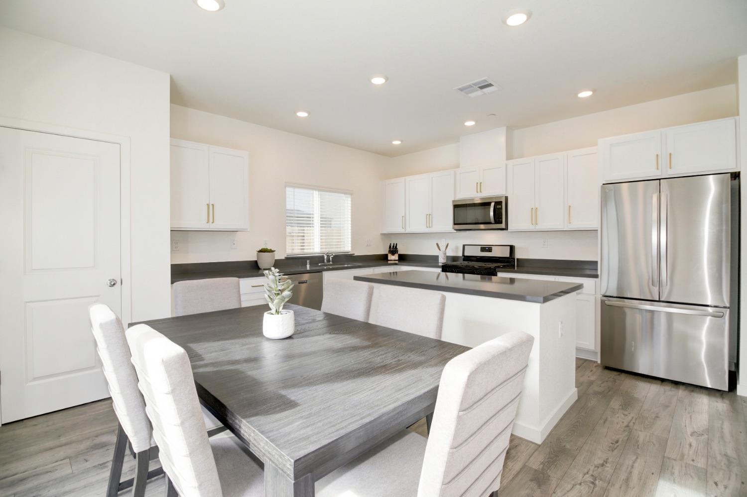 5241 Star Dance Circle