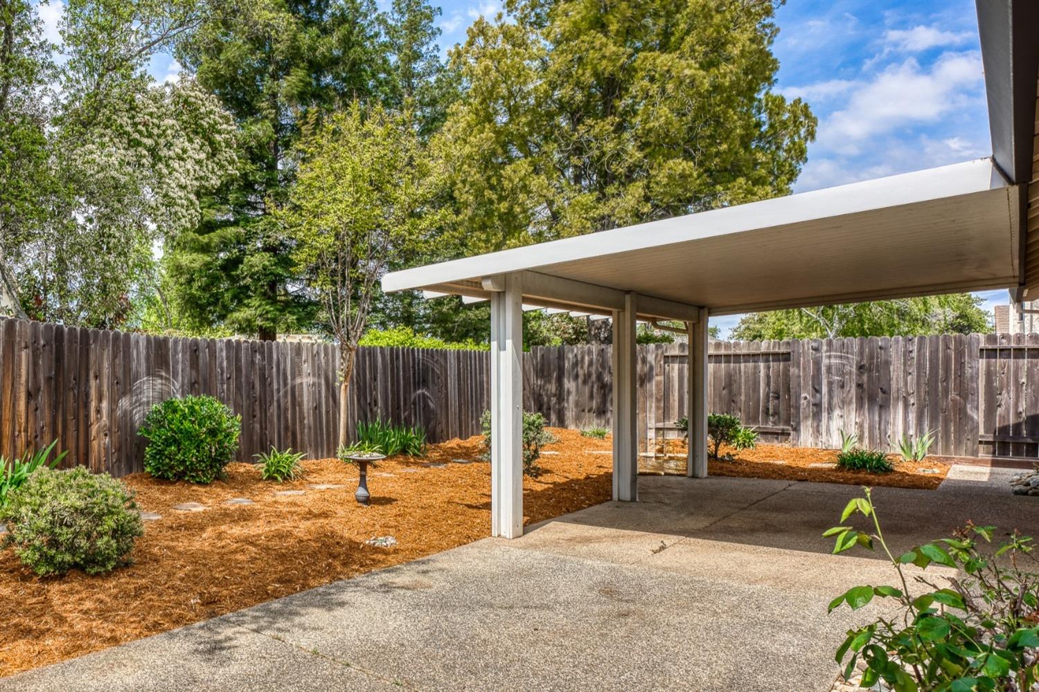 5606 Montclair Circle