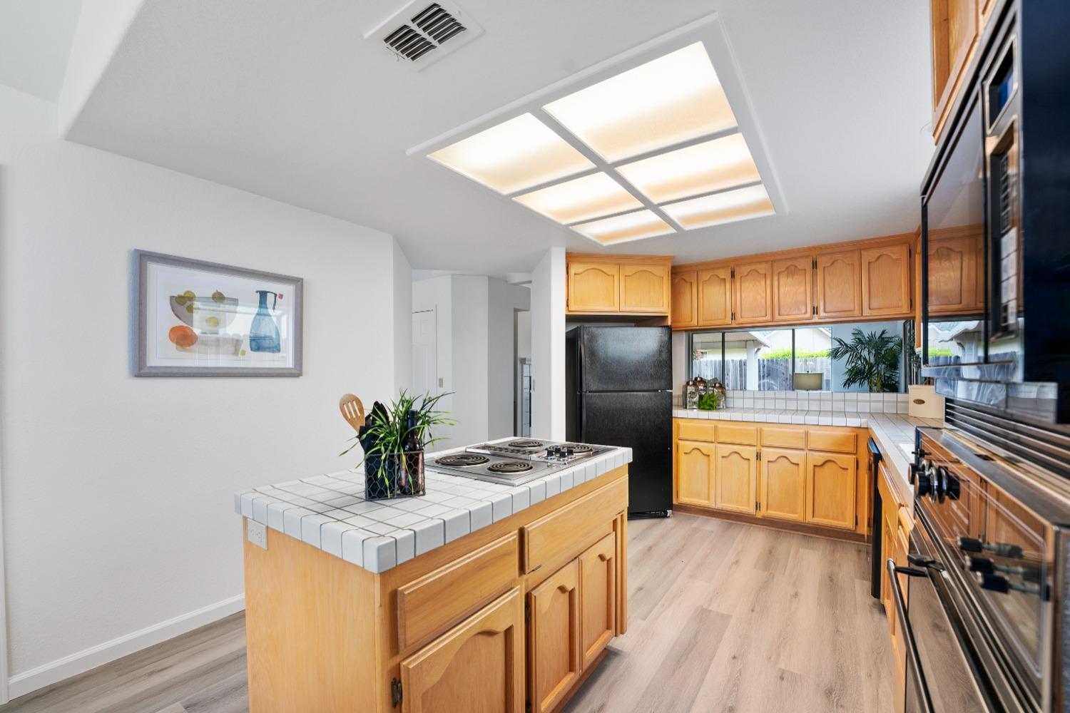 5606 Montclair Circle