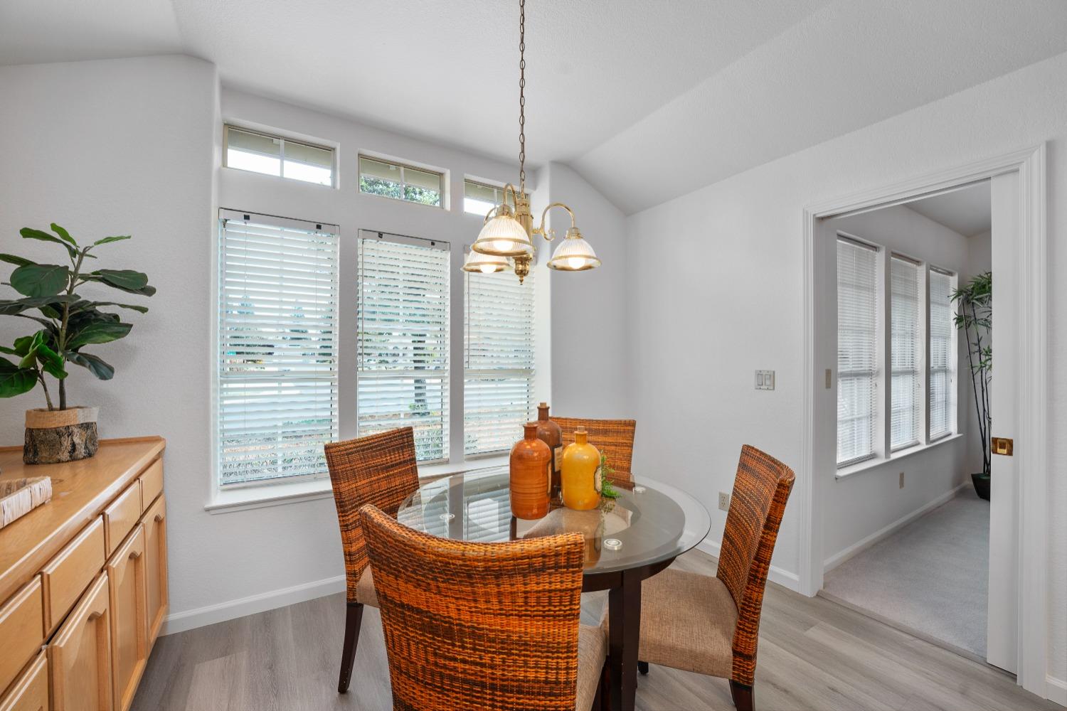 5606 Montclair Circle