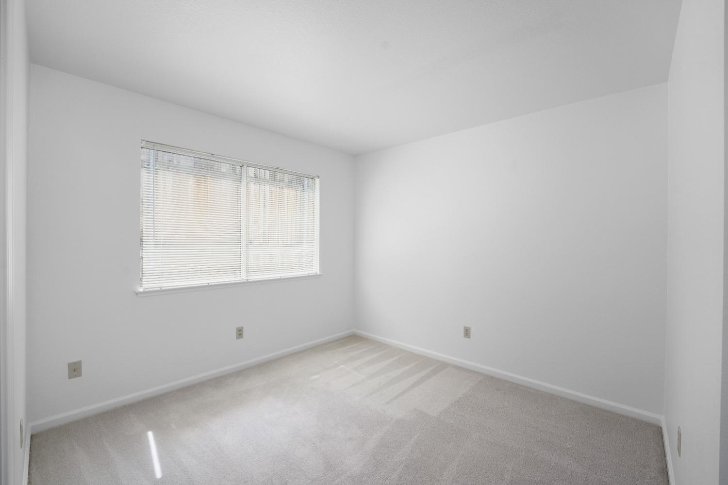 5606 Montclair Circle