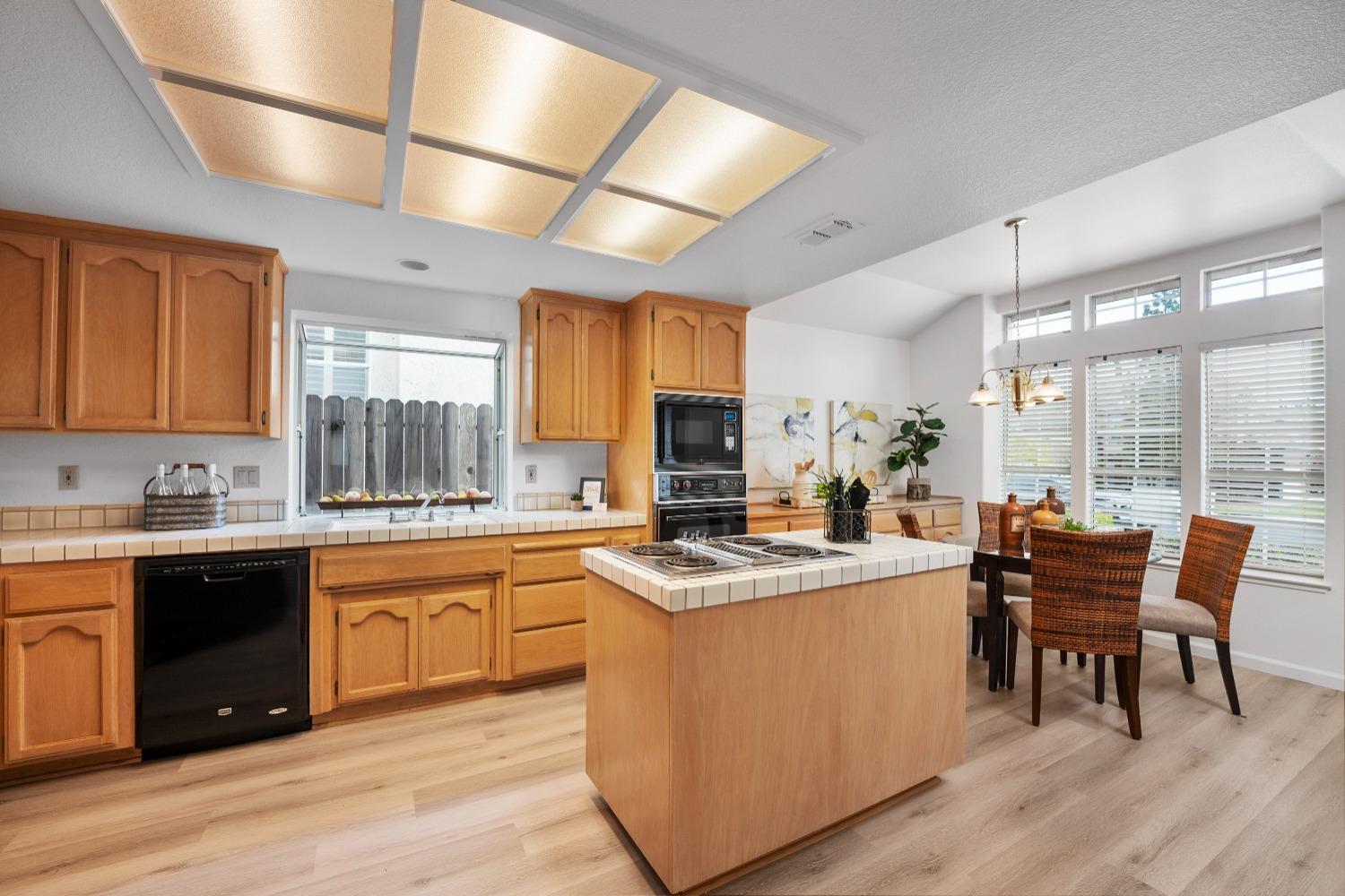 5606 Montclair Circle