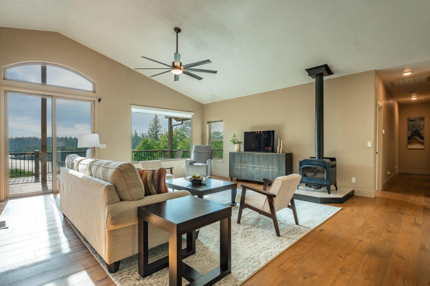 2555 Lake Van Giesen Road