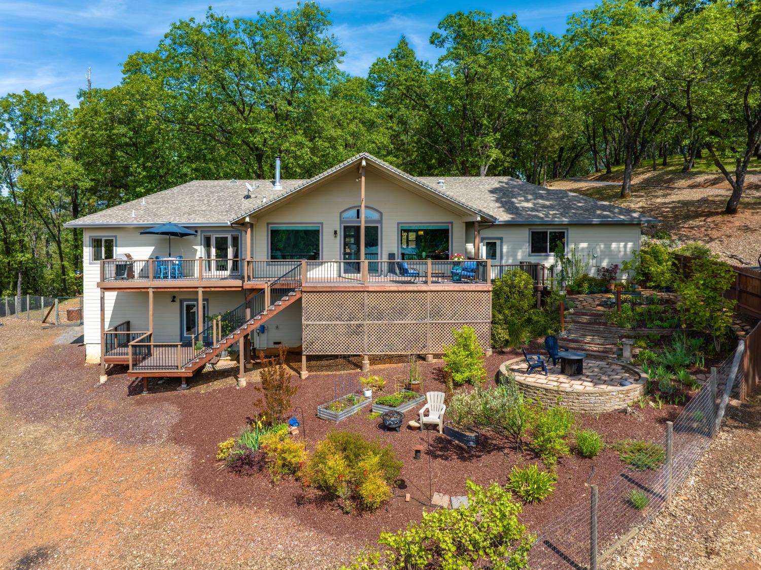 2555 Lake Van Giesen Road