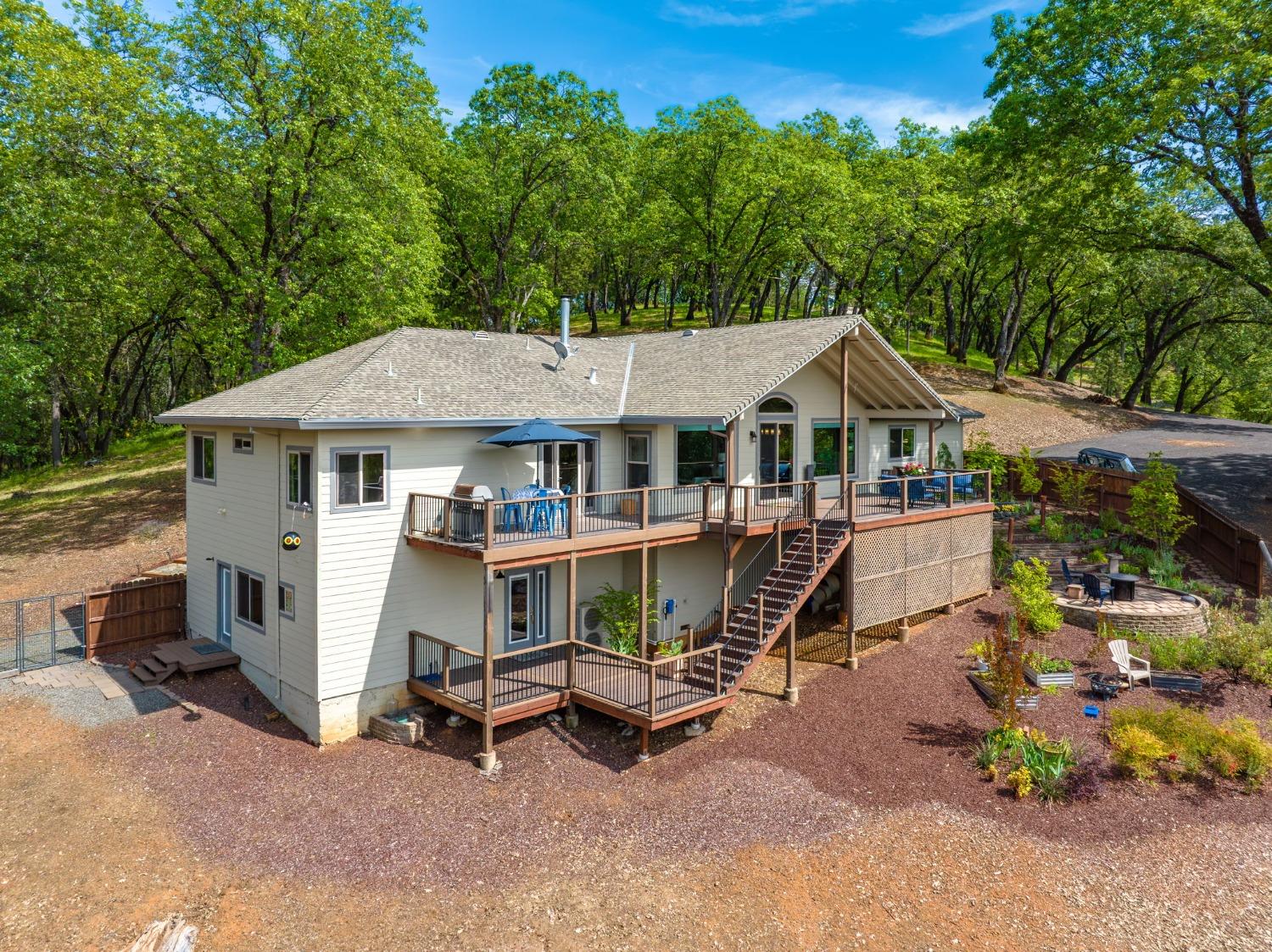 2555 Lake Van Giesen Road