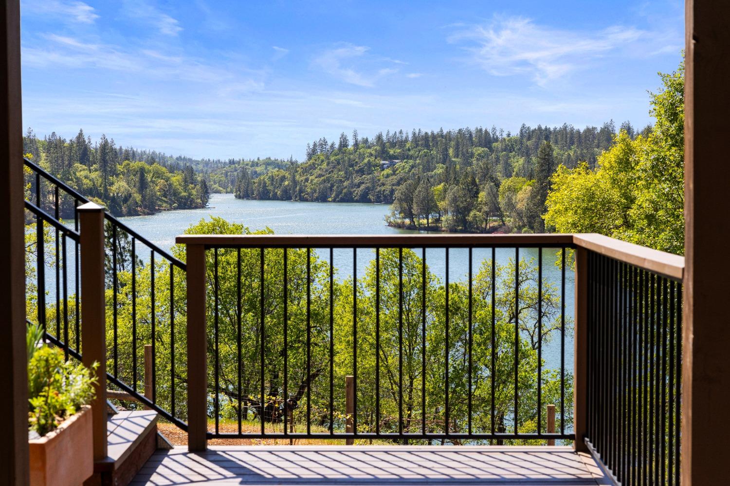 2555 Lake Van Giesen Road