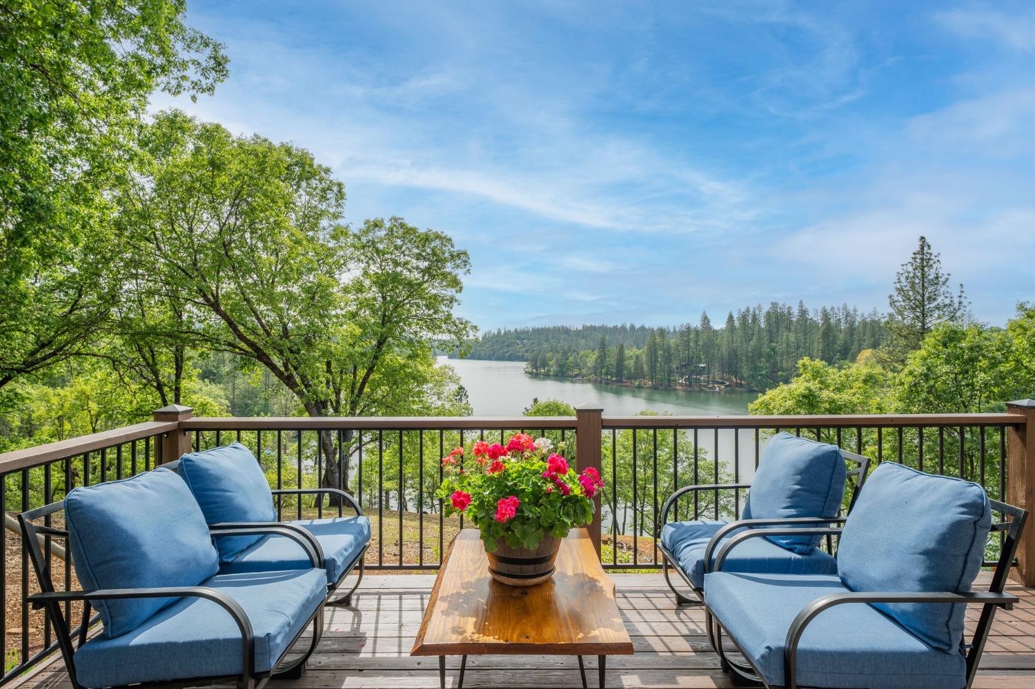 2555 Lake Van Giesen Road