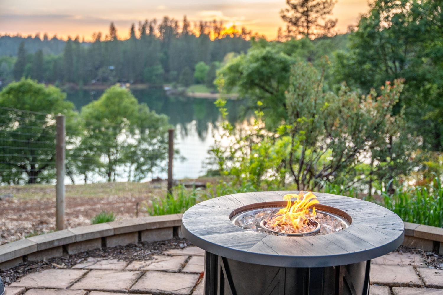 2555 Lake Van Giesen Road