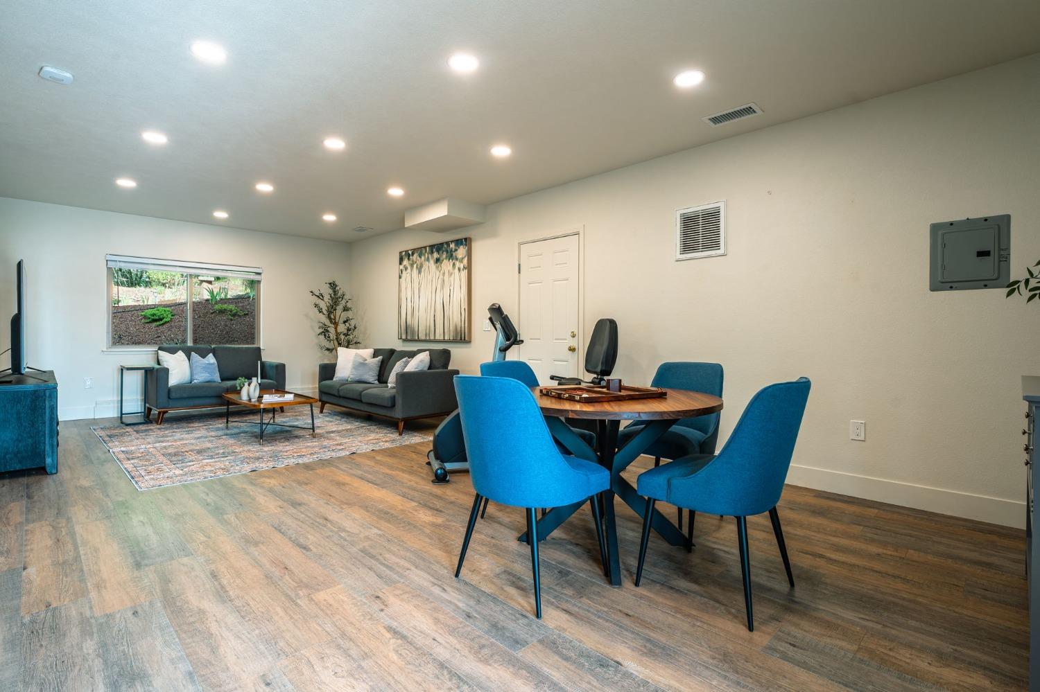 2555 Lake Van Giesen Road