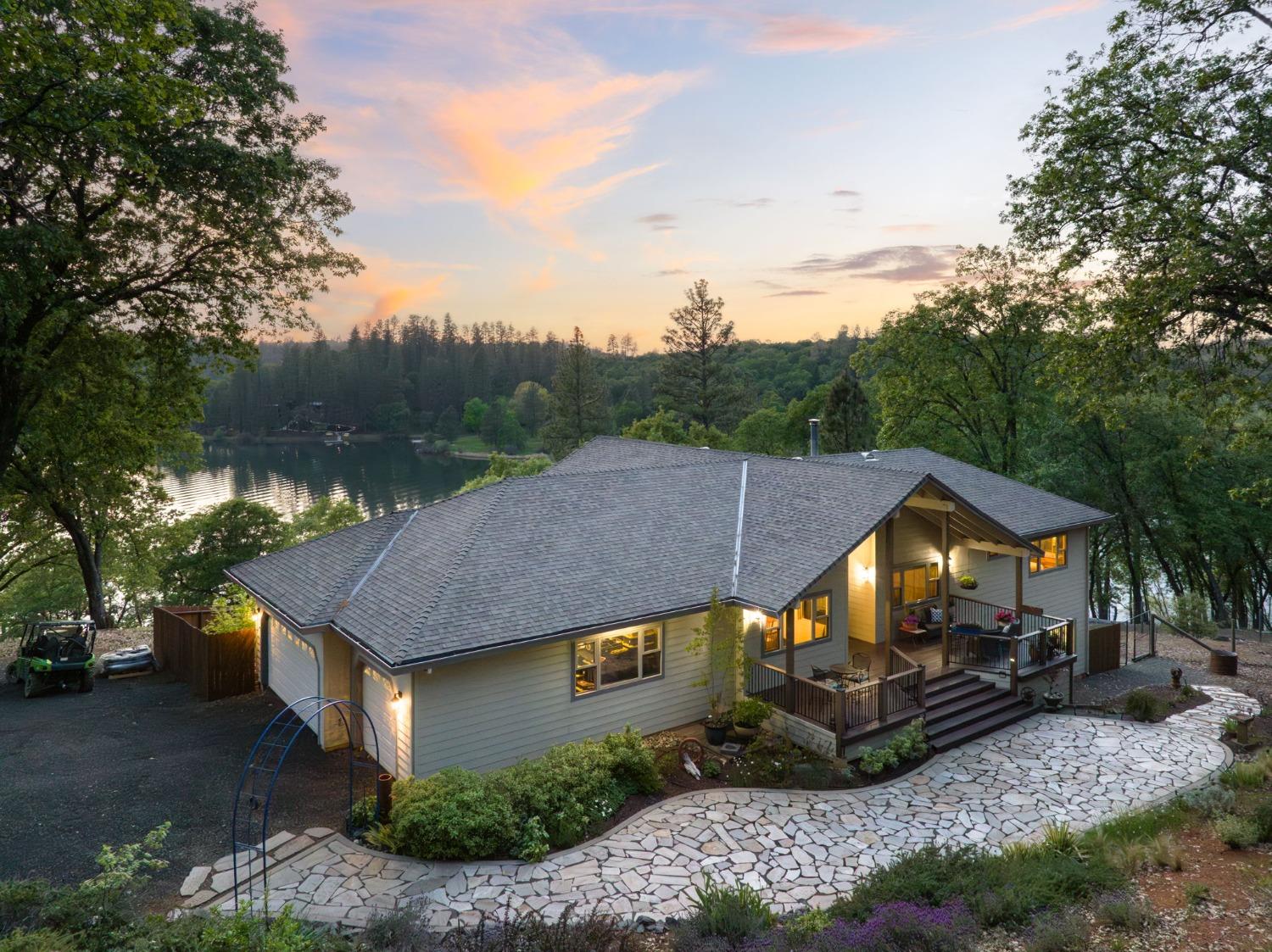 2555 Lake Van Giesen Road