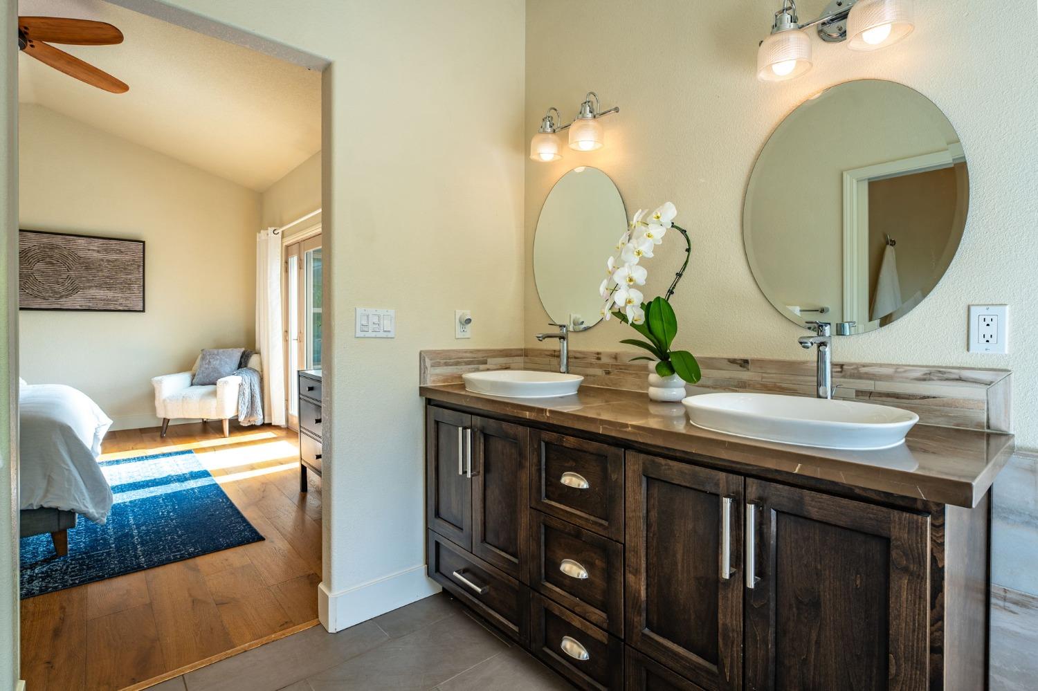 2555 Lake Van Giesen Road