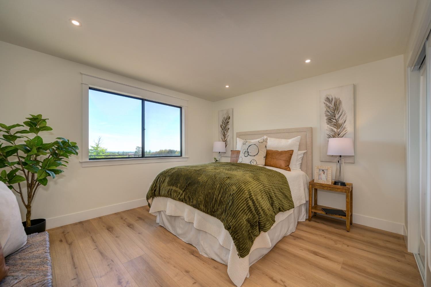 12445 Ladd Lane