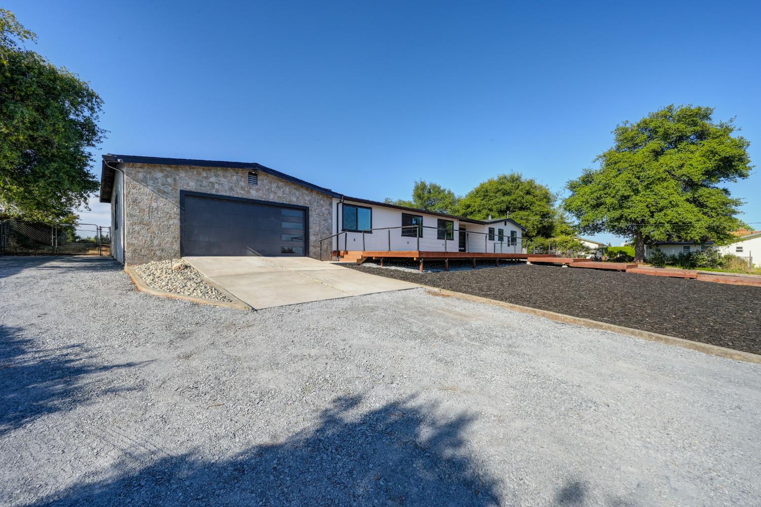 12445 Ladd Lane