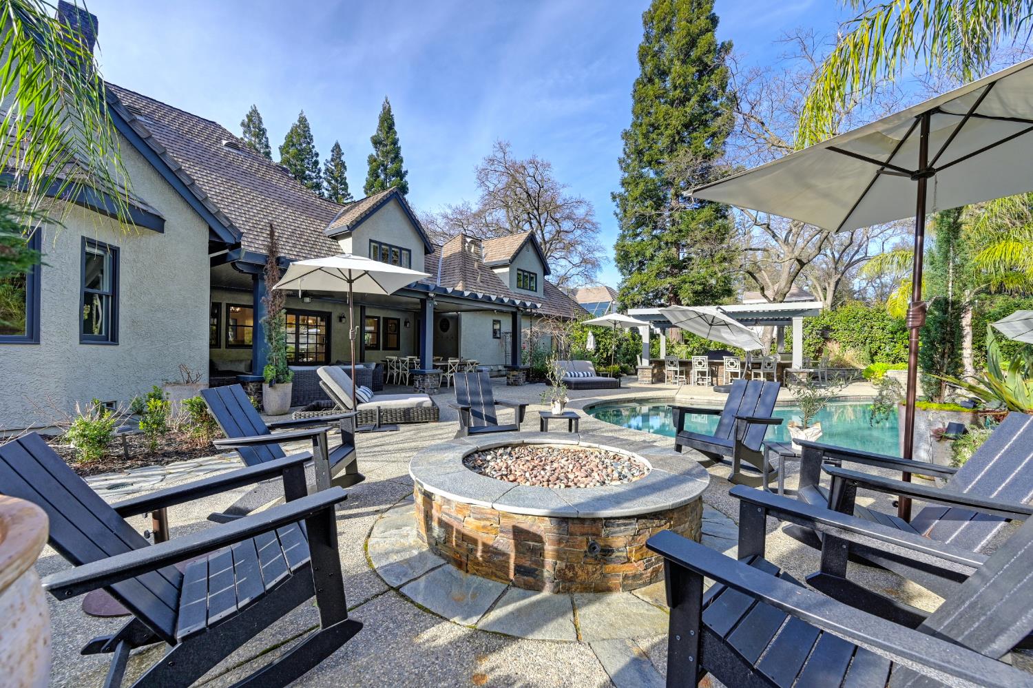 8060 Shelborne Drive