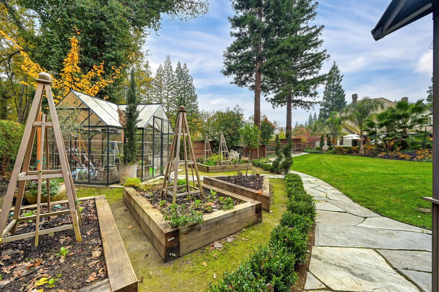 8060 Shelborne Drive