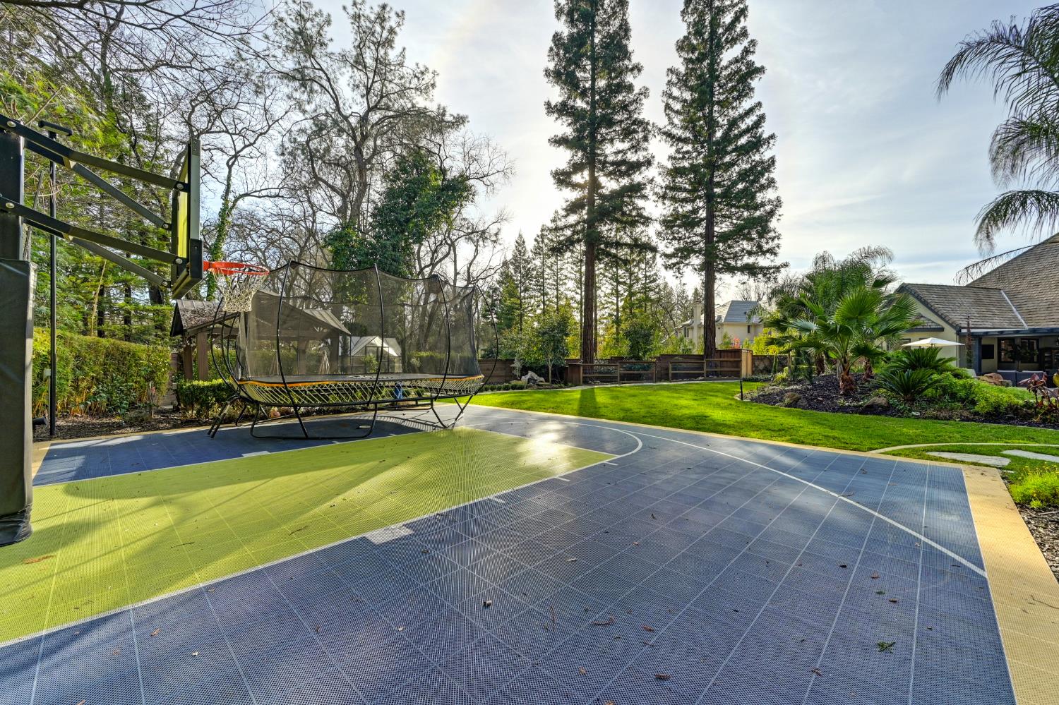 8060 Shelborne Drive