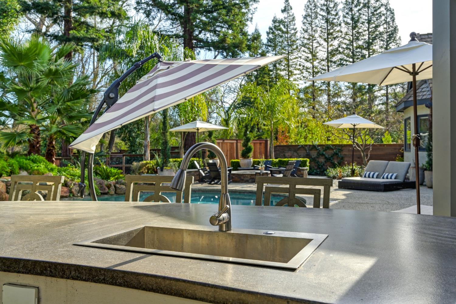 8060 Shelborne Drive