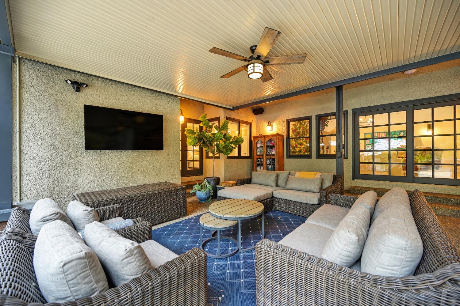 8060 Shelborne Drive