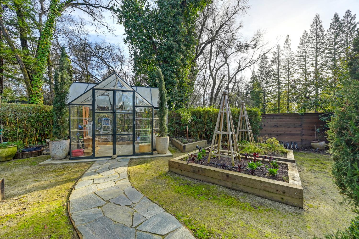 8060 Shelborne Drive