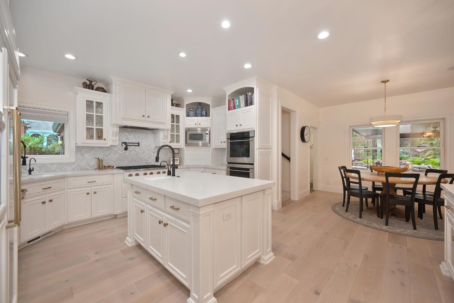 8060 Shelborne Drive